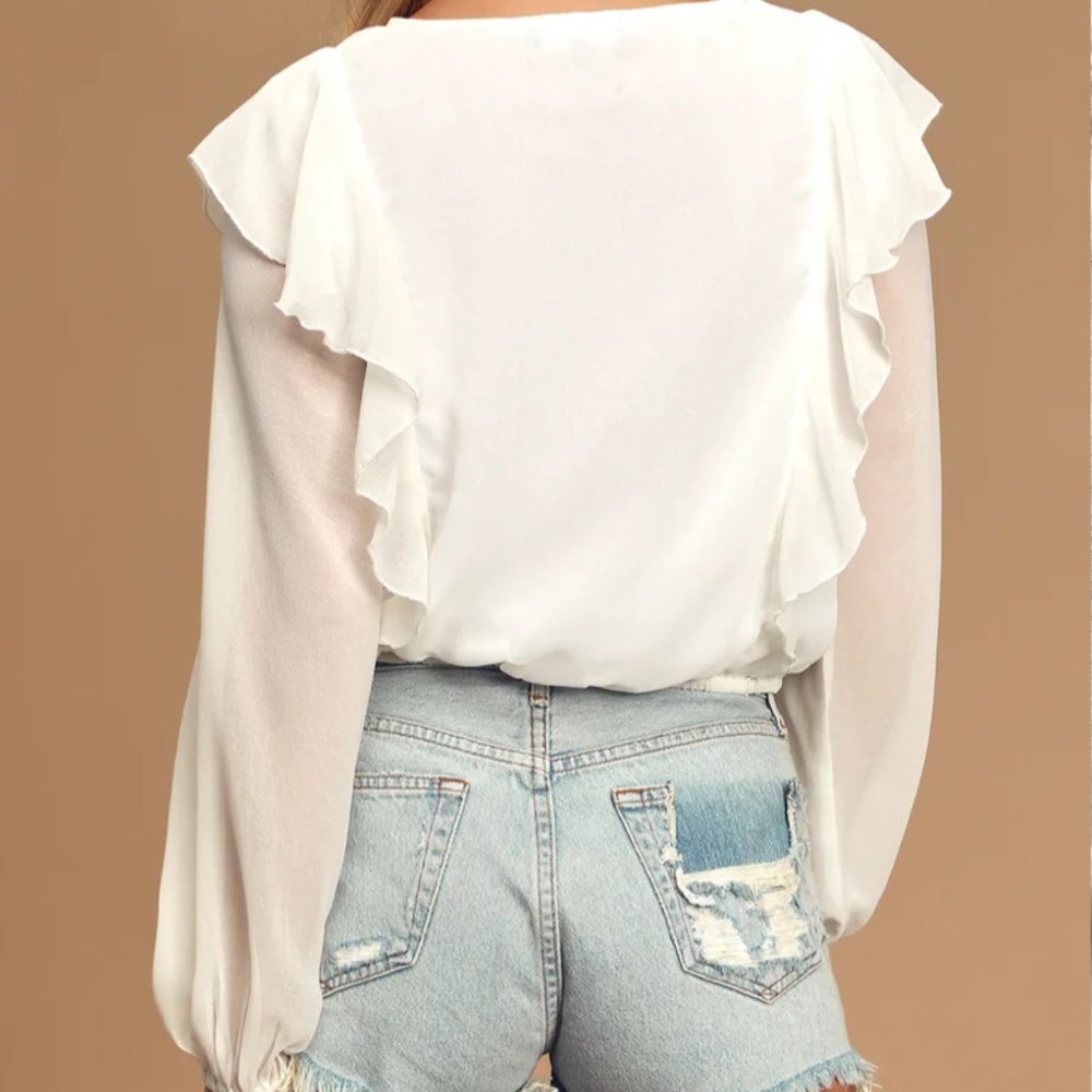 NWT • Lulu's • Ruffled Long Sleeve Top - Picture 5 of 8